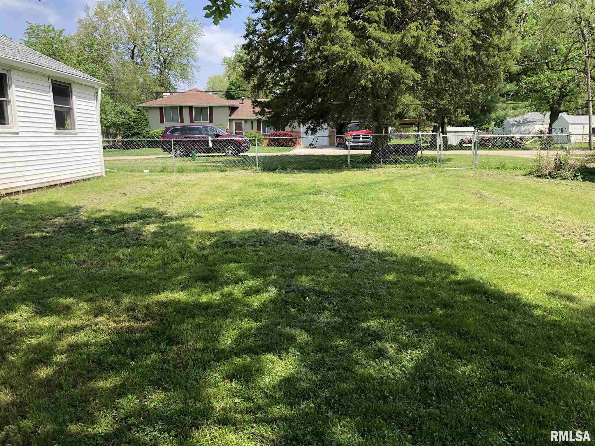 118 Esser Street Washington, IL 61571 - Photo 18 of 23 Gallery Image 18