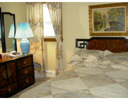 1281 Plumtree Road Springfield, MA 01119 - Photo 9 of 17 Gallery Image 9