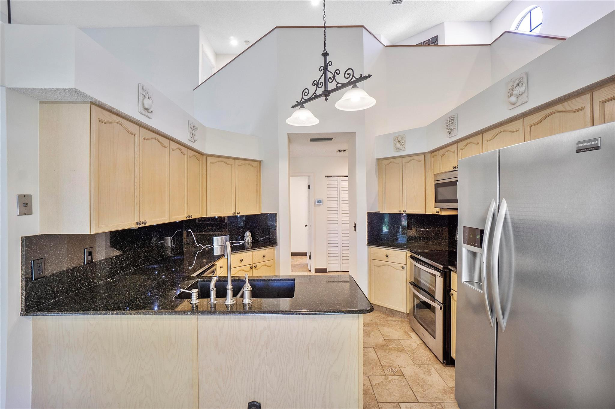 1714 Shoreside Circle Wellington, FL 33414 - Photo 11 of 32 Photo 11