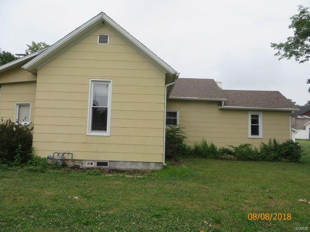 105 East Prairie Street Camp Point, IL 62320 - Photo 4 of 25 Gallery Image 4
