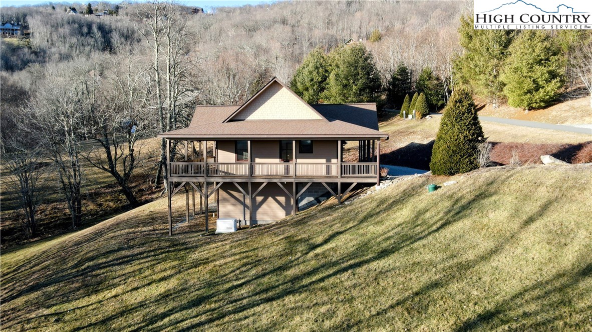 565 Fox Meadow Road Banner Elk, NC 28604 - Photo 9 of 48 Gallery Image 9