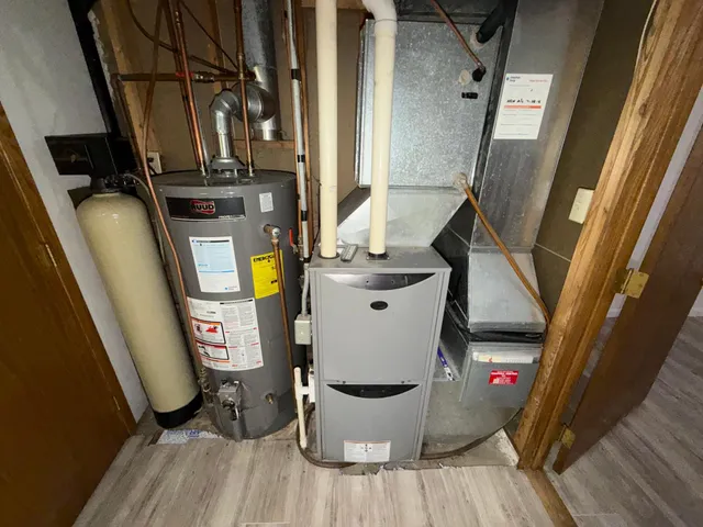 $264,000 | 2208 5th Avenue Southeast, Willmar, MN 56201