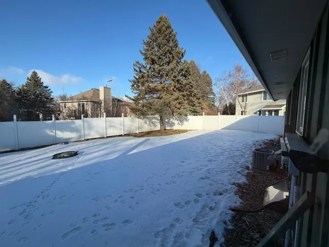 $264,000 | 2208 5th Avenue Southeast, Willmar, MN 56201