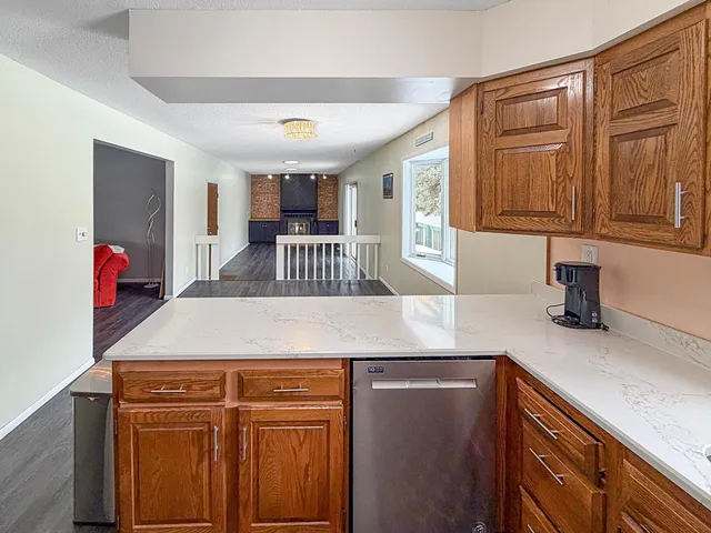 $264,000 | 2208 5th Avenue Southeast, Willmar, MN 56201