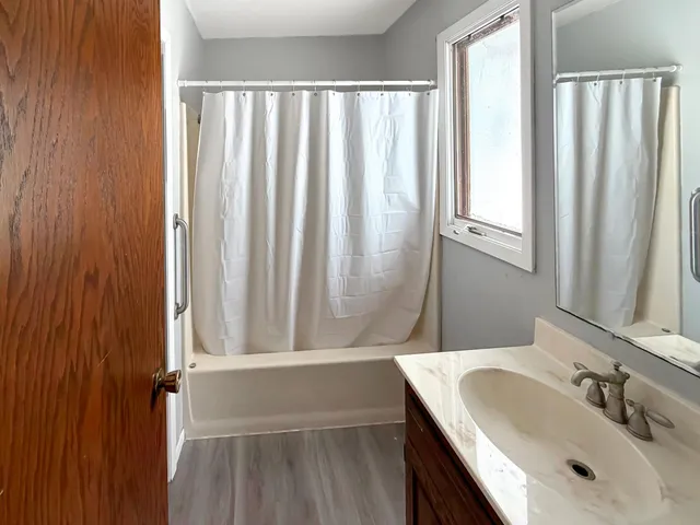 $264,000 | 2208 5th Avenue Southeast, Willmar, MN 56201