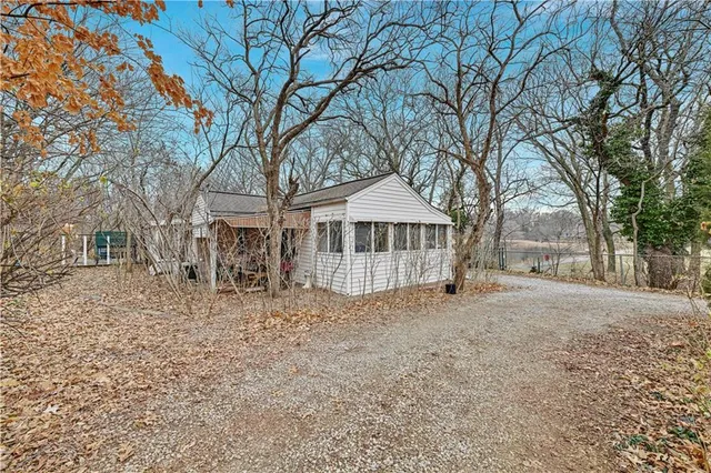 $280,000 | 7710 West 87th Street, Overland Park, KS 66212