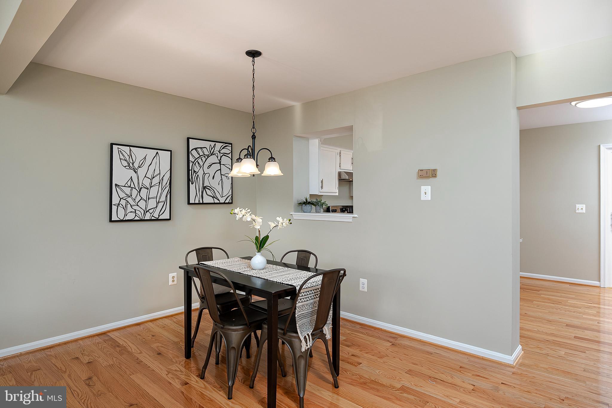 1128 Ingate Road Baltimore, MD 21227 - Photo 13 of 39 Dining Area