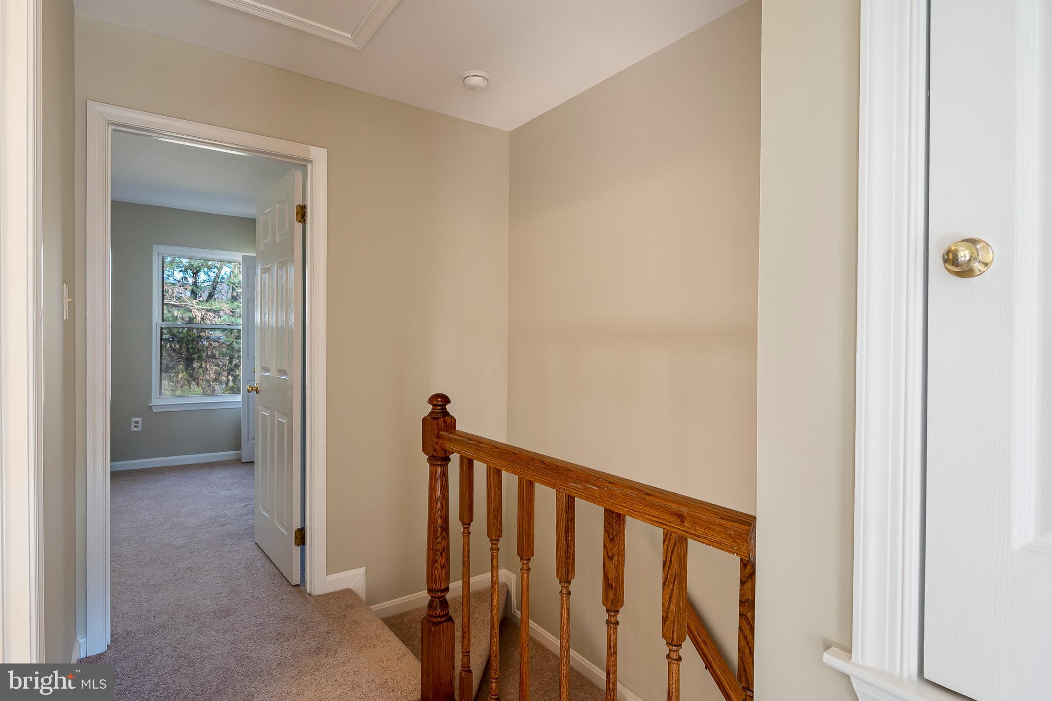 1128 Ingate Road Baltimore, MD 21227 - Photo 20 of 39 Upper Landing (alt view)
