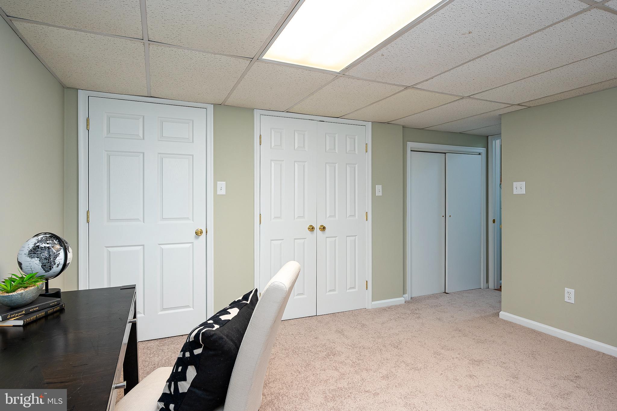 Family Room (alt view)