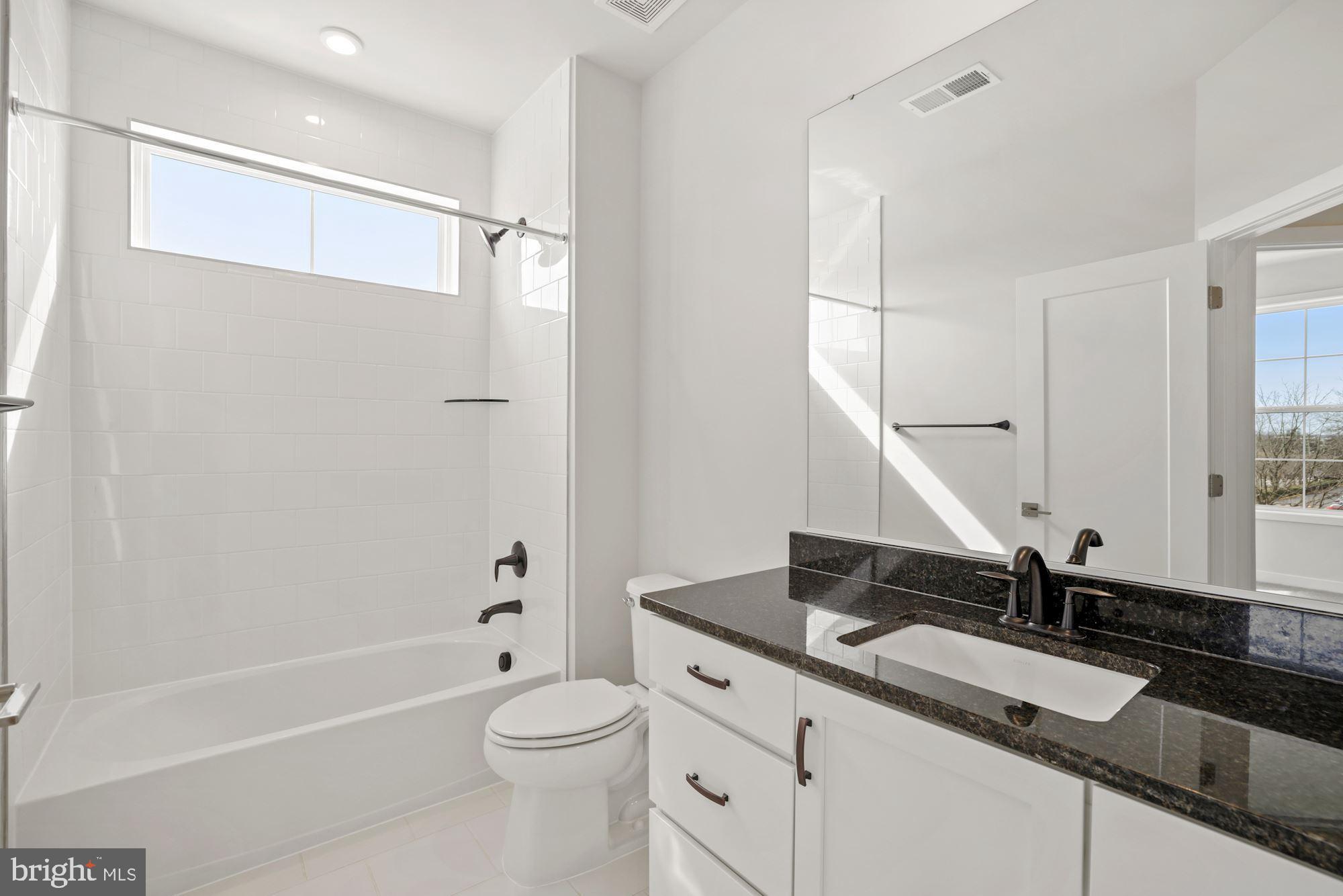 1720 Anderson Road McLean, VA 22102 - Photo 7 of 18 Guell Secondary Bath