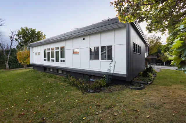 $315,000 | 635 West Summit Avenue, Fergus Falls, MN 56537