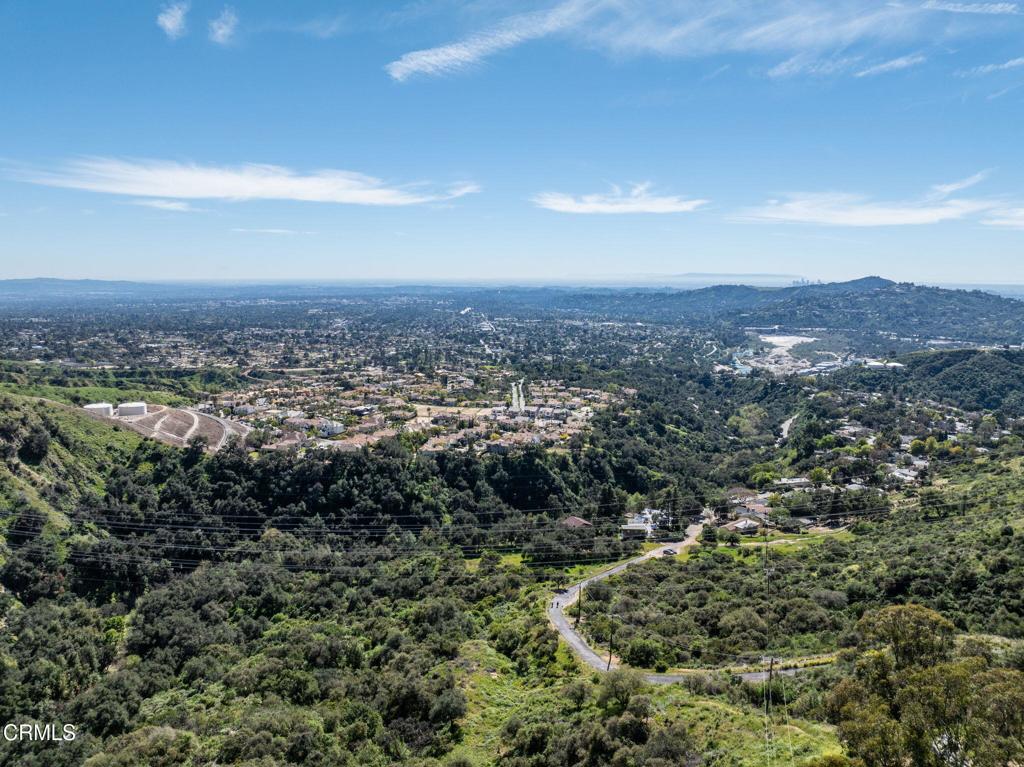 4700 Rising Hill Road Altadena, CA 91001 - Photo 15 of 35 an aerial view of residential building and green space
