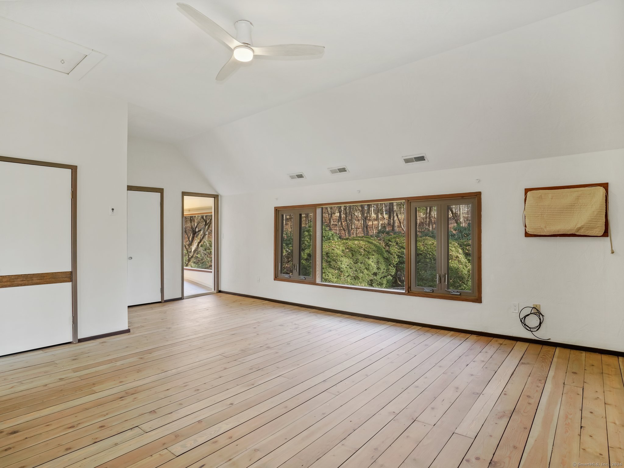 8 Bayberry Ridge Road Westport, CT 06880 - Photo 23 of 40 Primary Bedroom with 2 closets overlooks the rear garden.