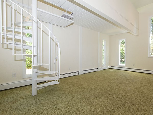 106 Concord Road Wayland, MA 01778 - Photo 10 of 23 Gallery Image 10