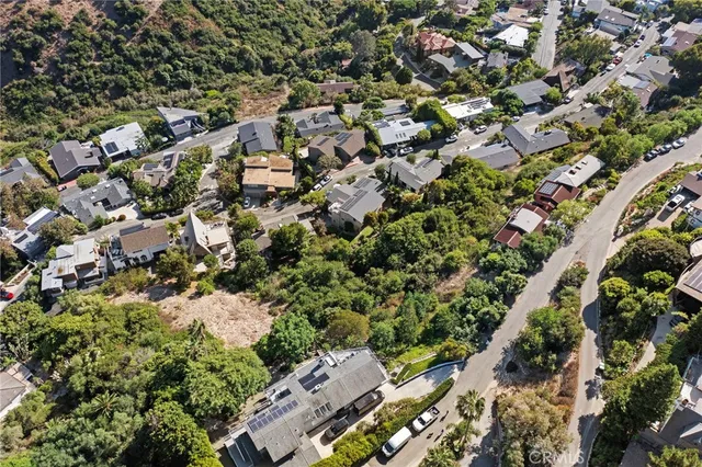 $1,695,000 | 1863 Rim Rock Canyon Road, Laguna Beach, CA 92651