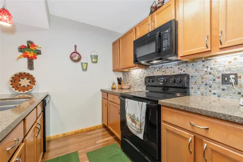 $576,000 | 4 Redwood Court, Unit 4, Steamboat Springs, CO 80487