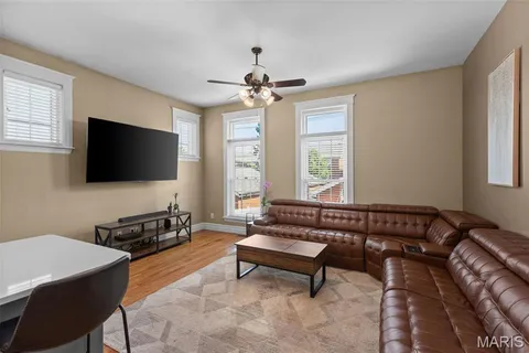$430,000 | 3923 McRee Avenue, St. Louis, MO 63110