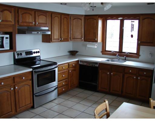 31 Arlington Road Waltham, MA 02453 - Photo 3 of 18