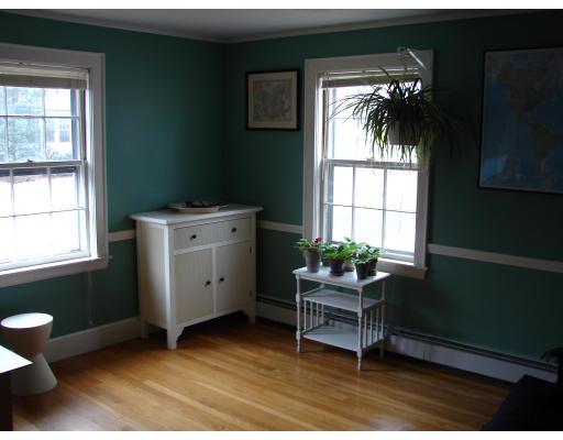 31 Arlington Road Waltham, MA 02453 - Photo 10 of 18