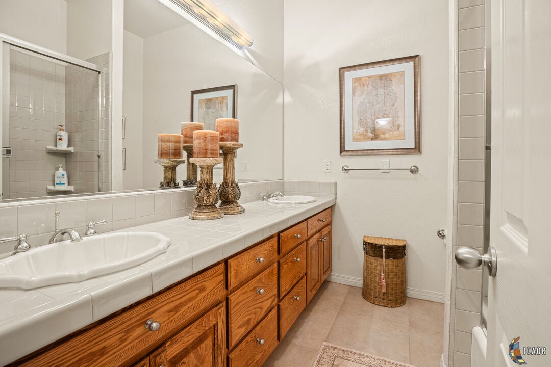 898 West Ross Road, Unit B El Centro, CA 92243 - Photo 20 of 35 Gallery Image 20