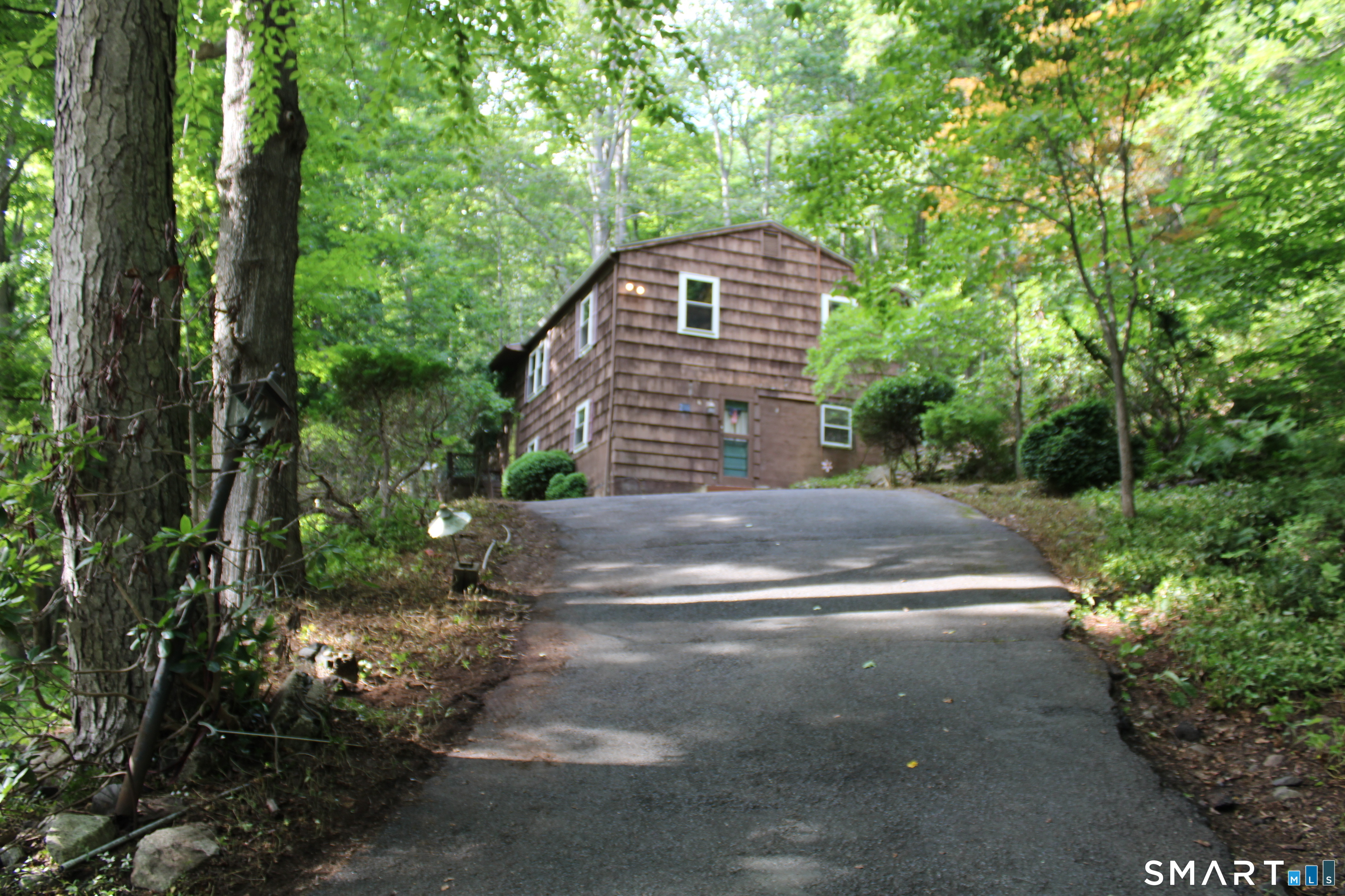 206 Oxford Road Oxford, CT 06478 - Photo 2 of 2