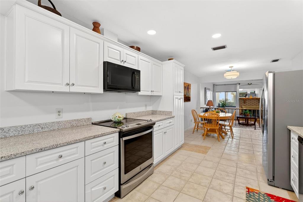 3804 Northeast 17th Street Ocala, FL 34470 - Photo 11 of 71