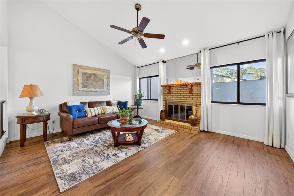 3804 Northeast 17th Street Ocala, FL 34470 - Photo 3 of 71