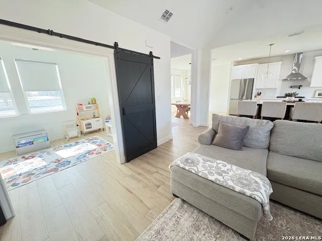 $599,000 | 109 West Medium Meadow Drive, Lytle, TX 78052