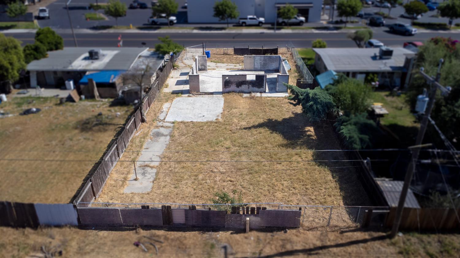 125 Hedstrom Road Turlock, CA 95382 - Photo 9 of 11 a view of entryway and hall