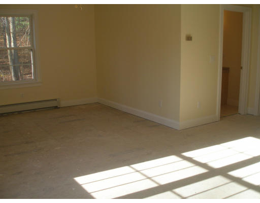 5 Roberts Road Dudley, MA 01571 - Photo 13 of 13 Gallery Image 13