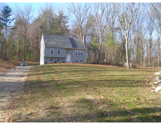 5 Roberts Road Dudley, MA 01571 - Photo 2 of 13 Gallery Image 2