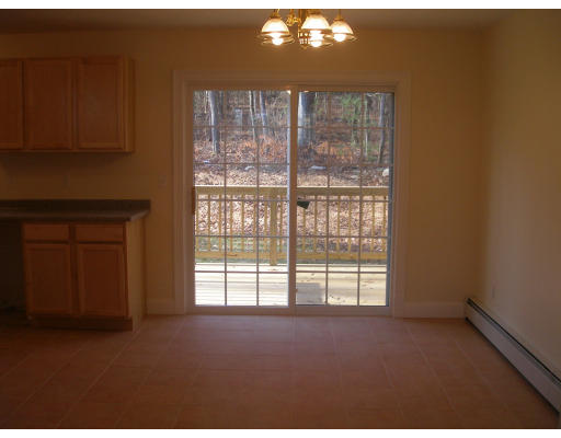 5 Roberts Road Dudley, MA 01571 - Photo 7 of 13 Gallery Image 7