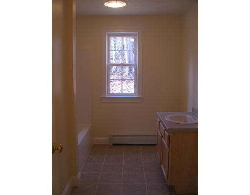 5 Roberts Road Dudley, MA 01571 - Photo 10 of 13 Gallery Image 10