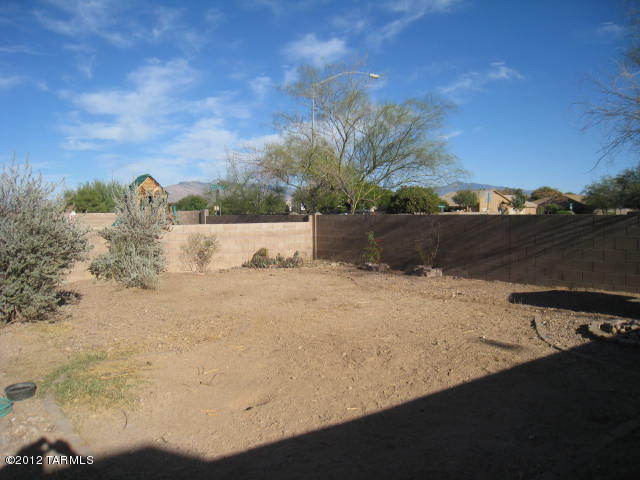 7659 South Meadow Spring Way Tucson, AZ 85747 - Photo 5 of 13