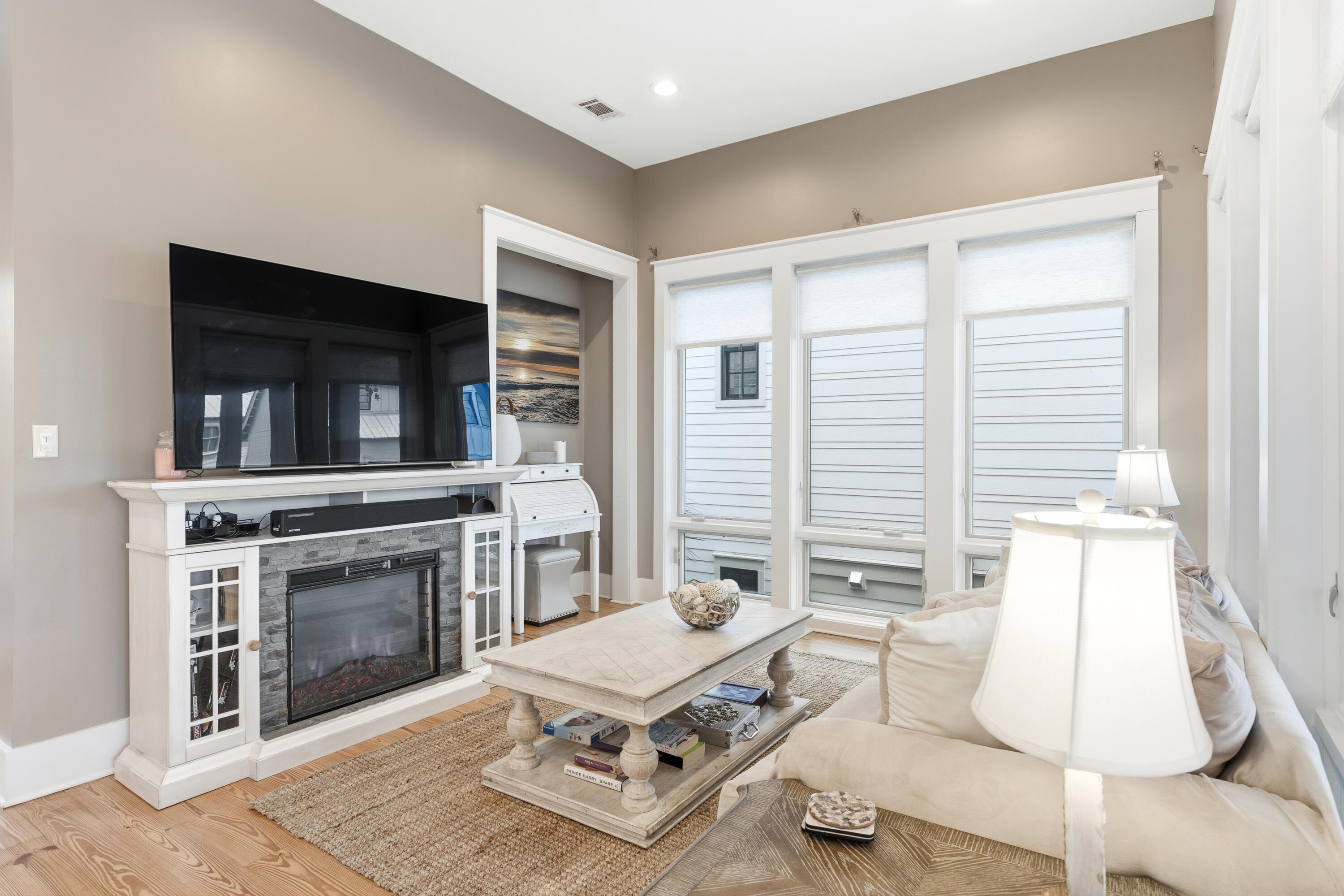 388 Cypress Drive Santa Rosa Beach, FL 32459 - Photo 9 of 65 Living Area