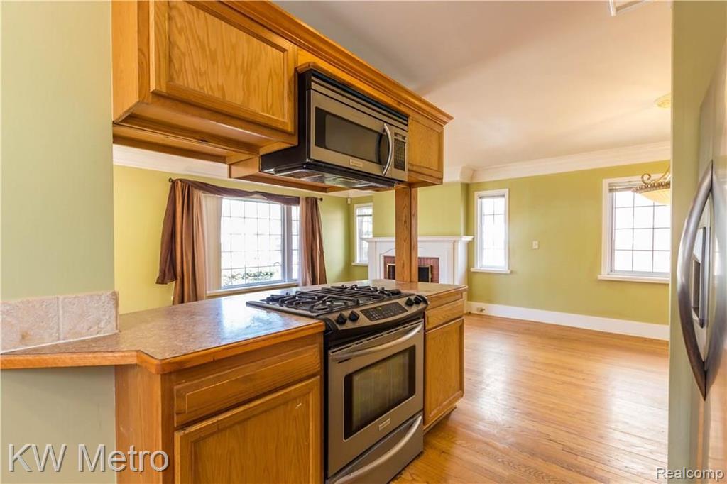 20156 Sheffield Road Detroit, MI 48221 - Photo 10 of 16