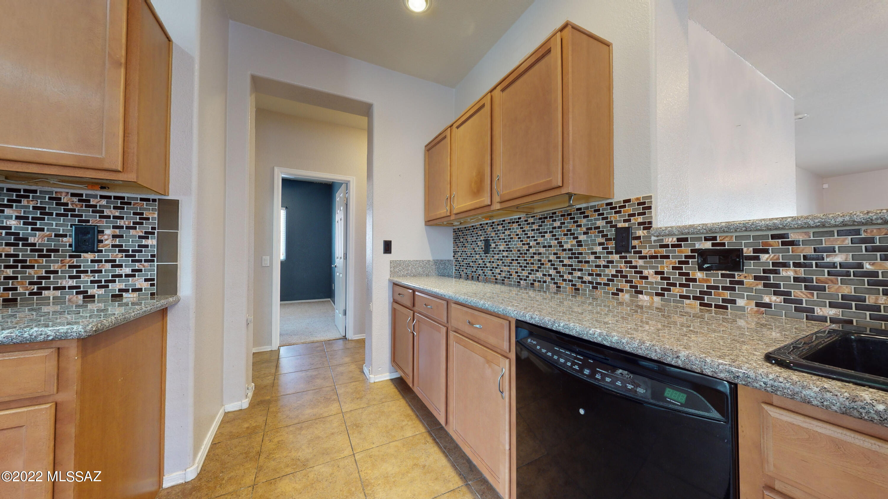 20902 East Frontier Road Red Rock, AZ 85145 - Photo 9 of 42