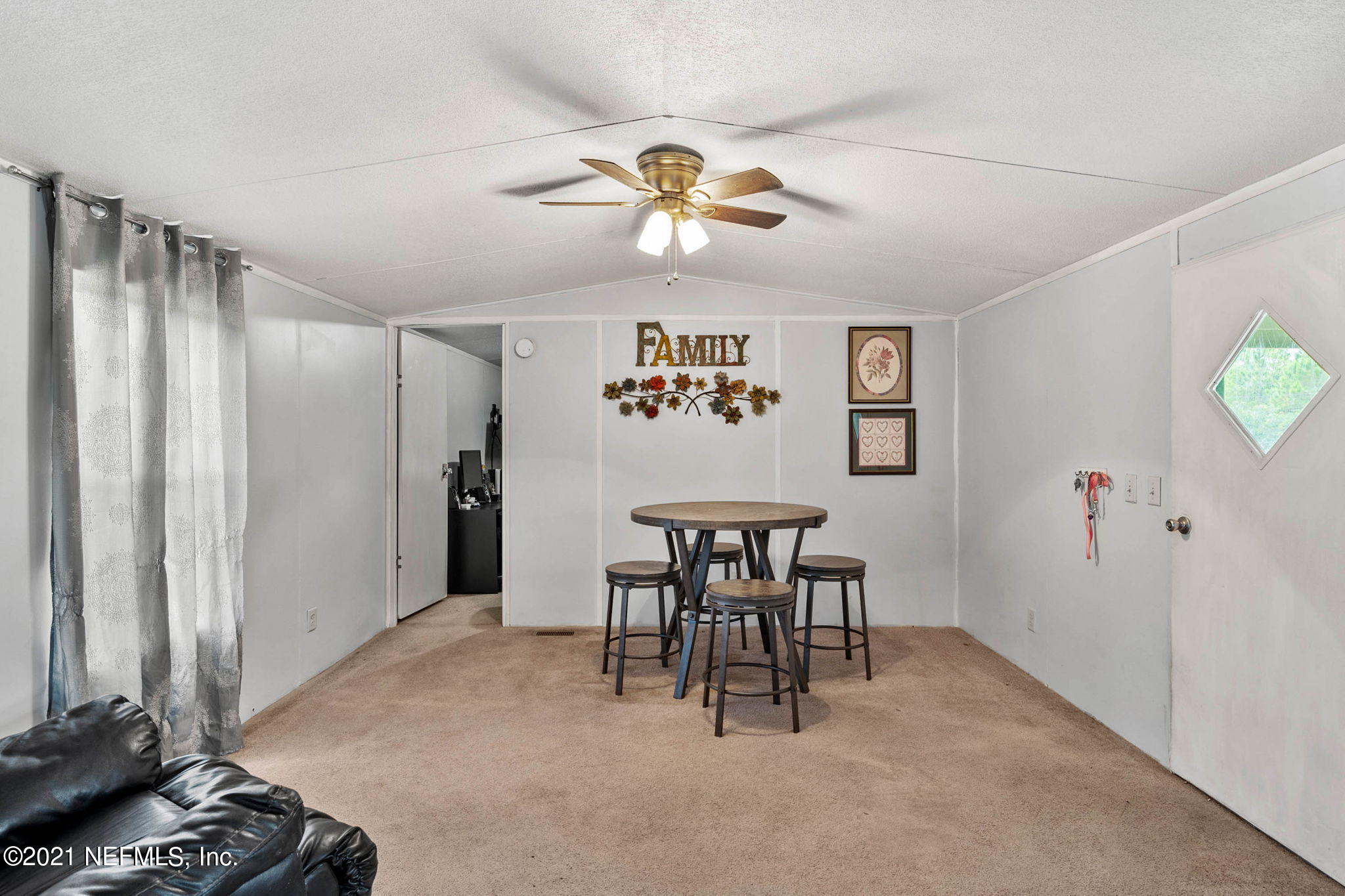 2056 Gentlebreeze Road Middleburg, FL 32068 - Photo 10 of 22 19-web-or-mls-untitled shoot-0849