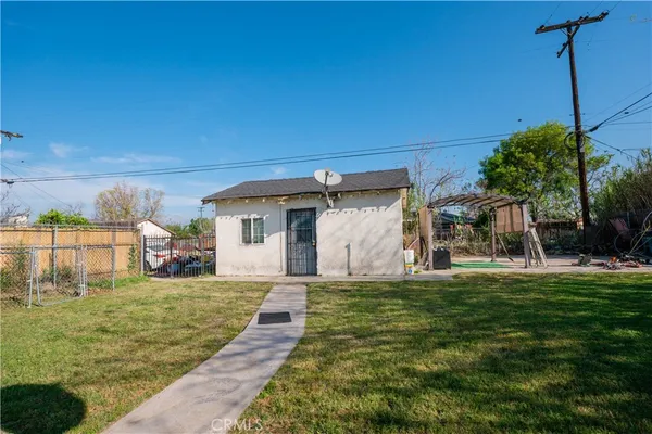 $500,000 | 18264 Santa Ana Avenue, Bloomington, CA 92316