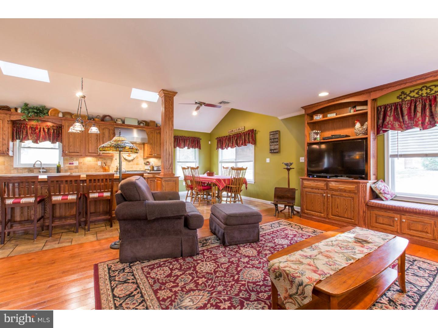 1004 Beverly Road Jenkintown, PA 19046 - Photo 5 of 25