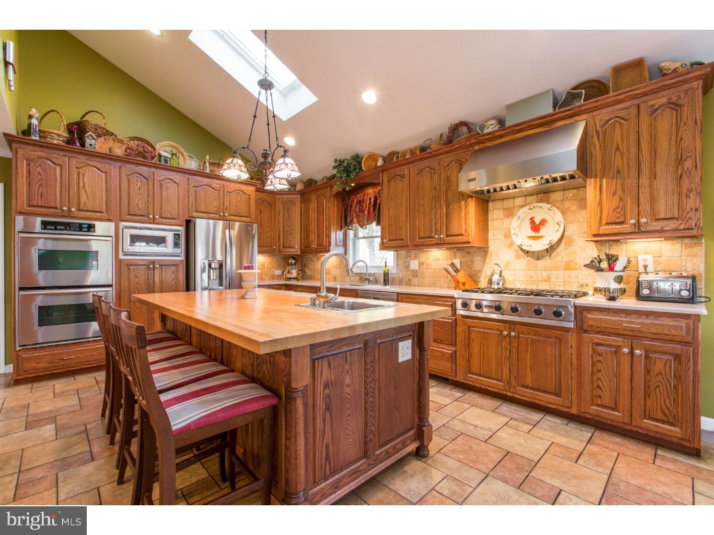 1004 Beverly Road Jenkintown, PA 19046 - Photo 8 of 25 Kitchen