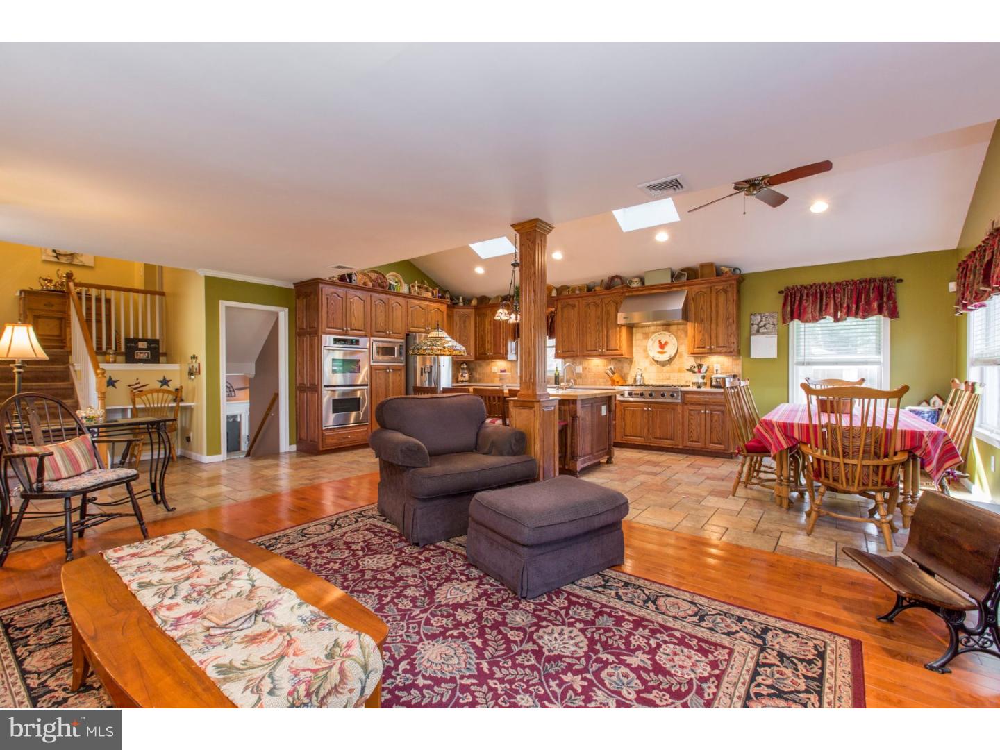 1004 Beverly Road Jenkintown, PA 19046 - Photo 9 of 25 Living Room