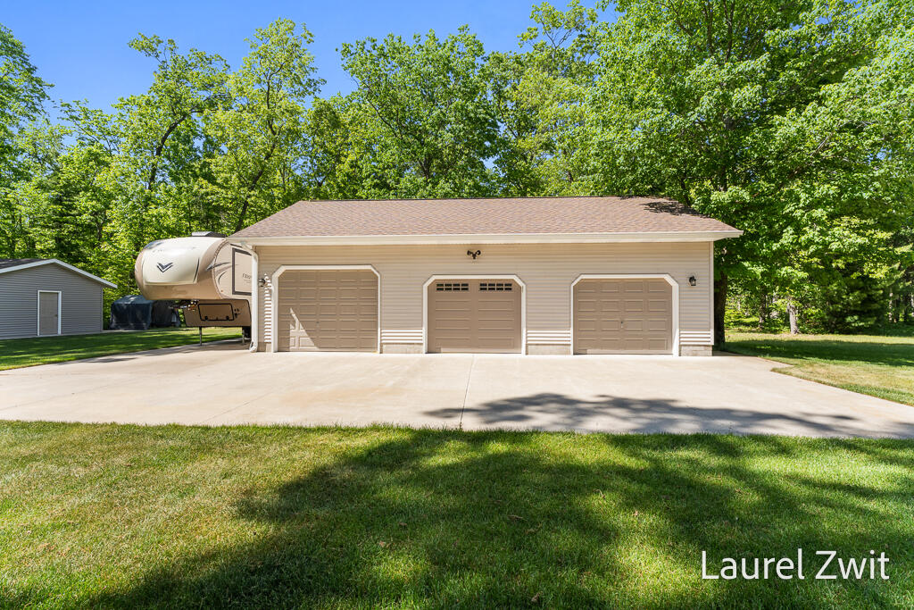 3909 Jay Road Whitehall, MI 49461 - Photo 12 of 62