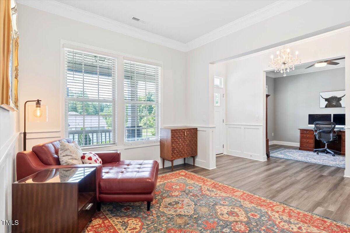 09-7801 Charters End-Open Peek Media-9