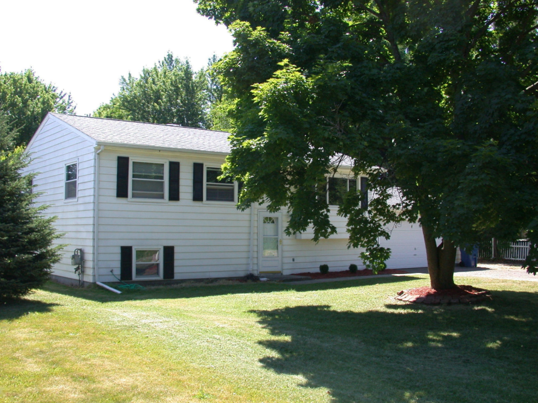 3112 Nichols Road Kalamazoo, MI 49004 - Photo 1 of 15 Front best
