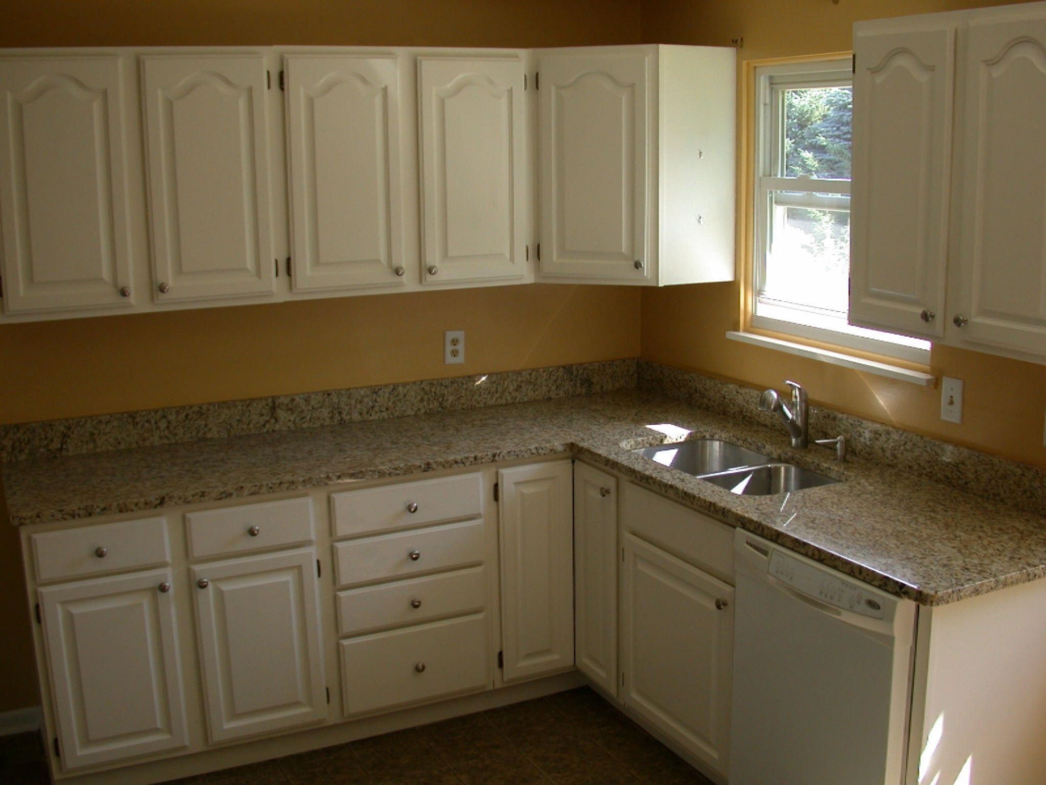 3112 Nichols Road Kalamazoo, MI 49004 - Photo 3 of 15 kitchen