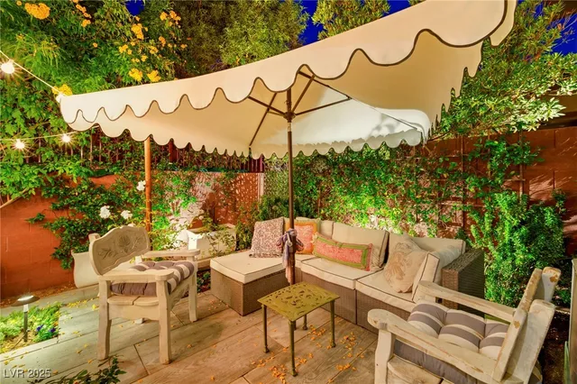 $599,000 | 5677 Garriga Drive, Las Vegas, NV 89135