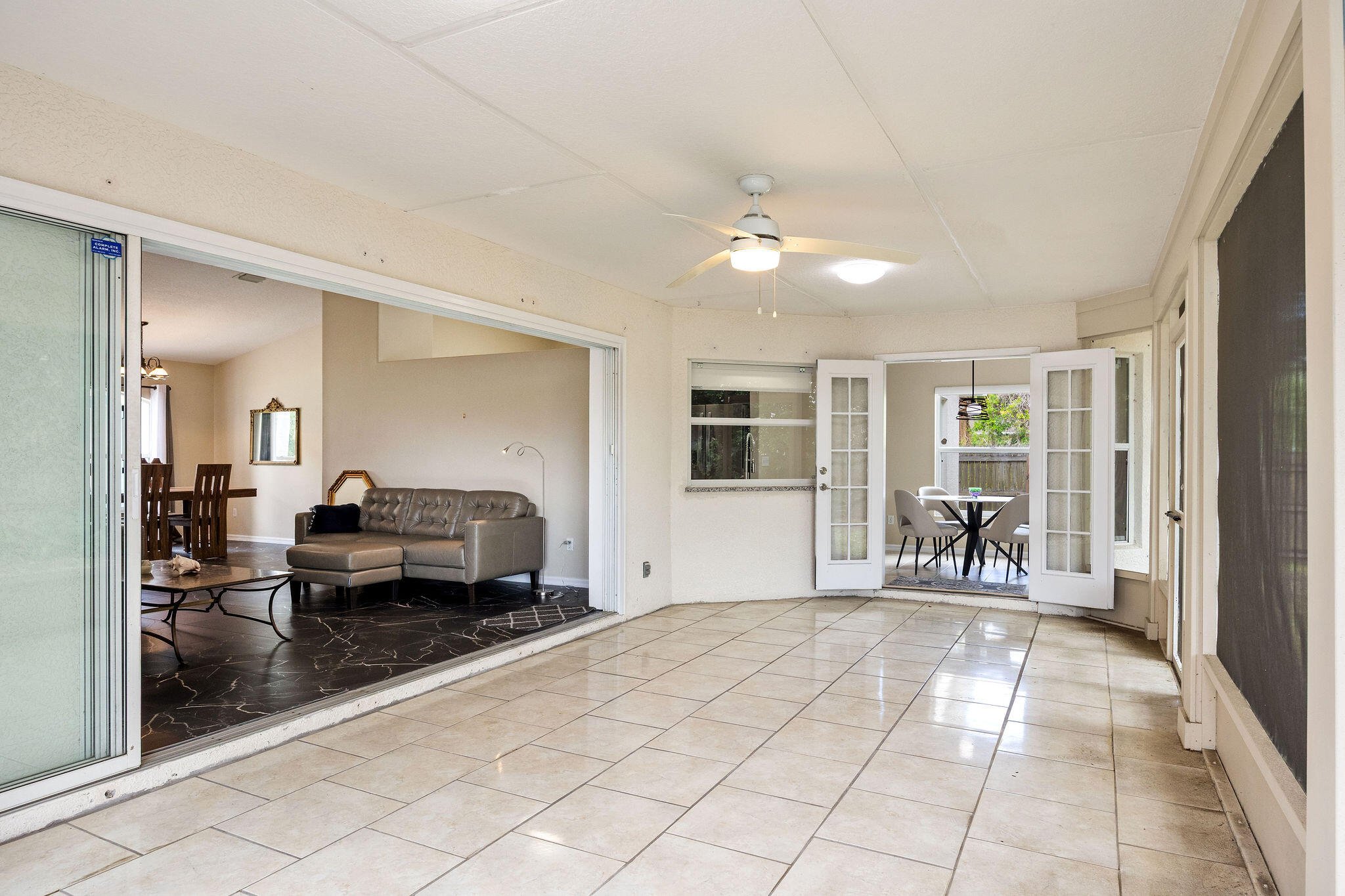 720 Bayfront Terrace Sebastian, FL 32958 - Photo 11 of 33 a living room with furniture
