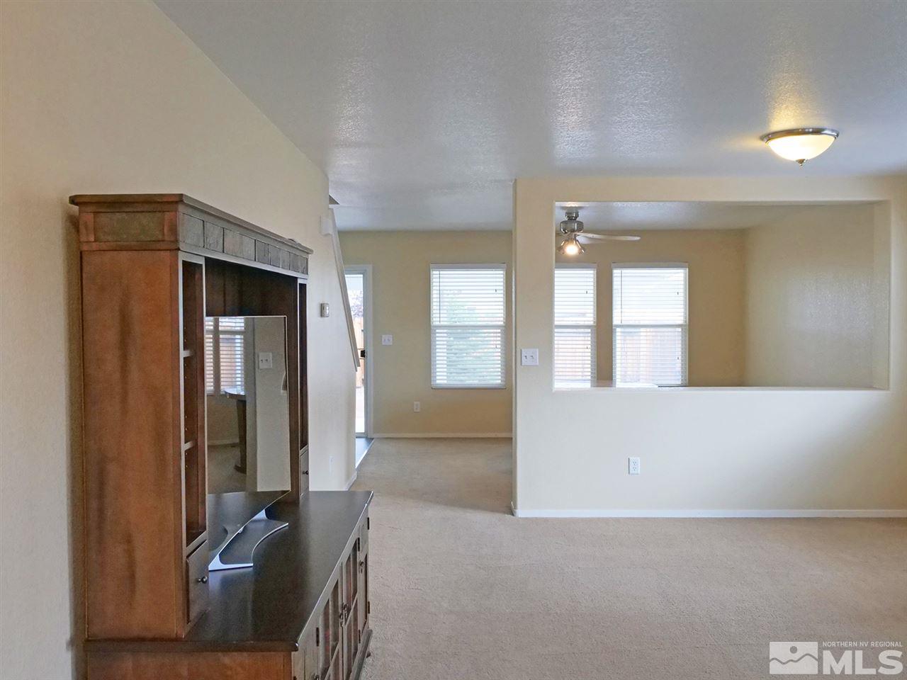 9543 Autumn Leaf Way Reno, NV 89506 - Photo 5 of 16 Photo 5