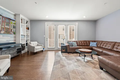 $695,000 | 135 Klee Alley, Silver Spring, MD 20906